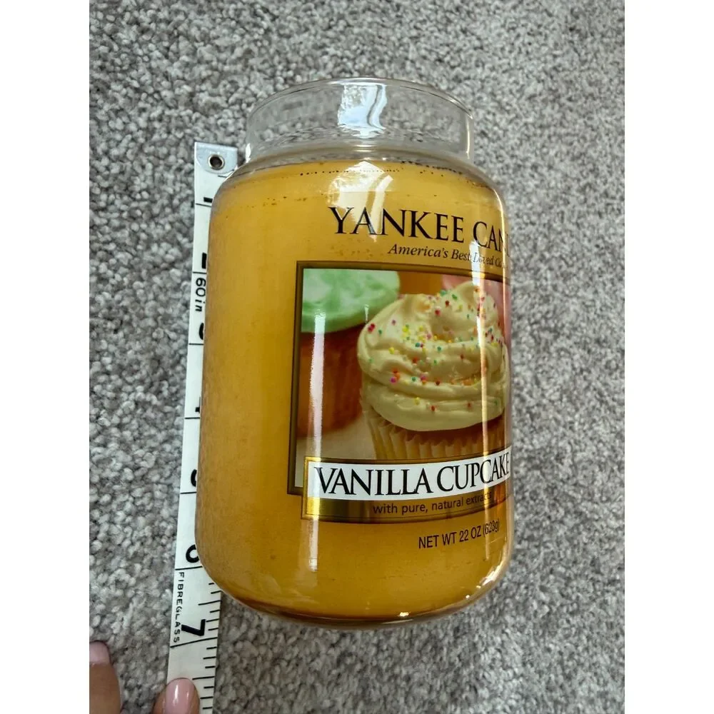 Yankee Candle Vanilla Cupcake Large Jar Candle